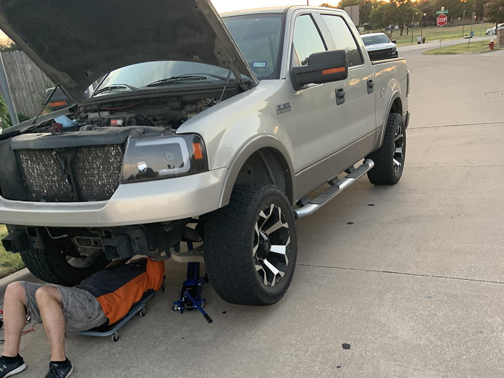 Auto Monkey mobile mechanic replacing the starter motor